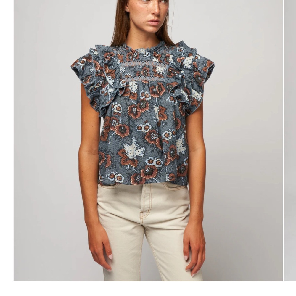 Sea New York Gray Flutter Sleeve Blouse with Bib Collar
